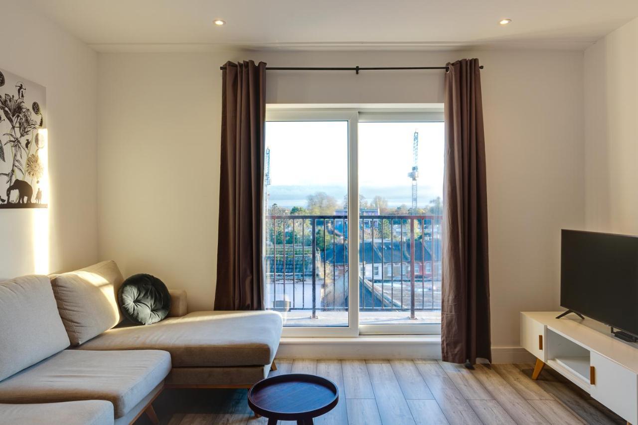 Hounslow Central Apartments Exteriör bild